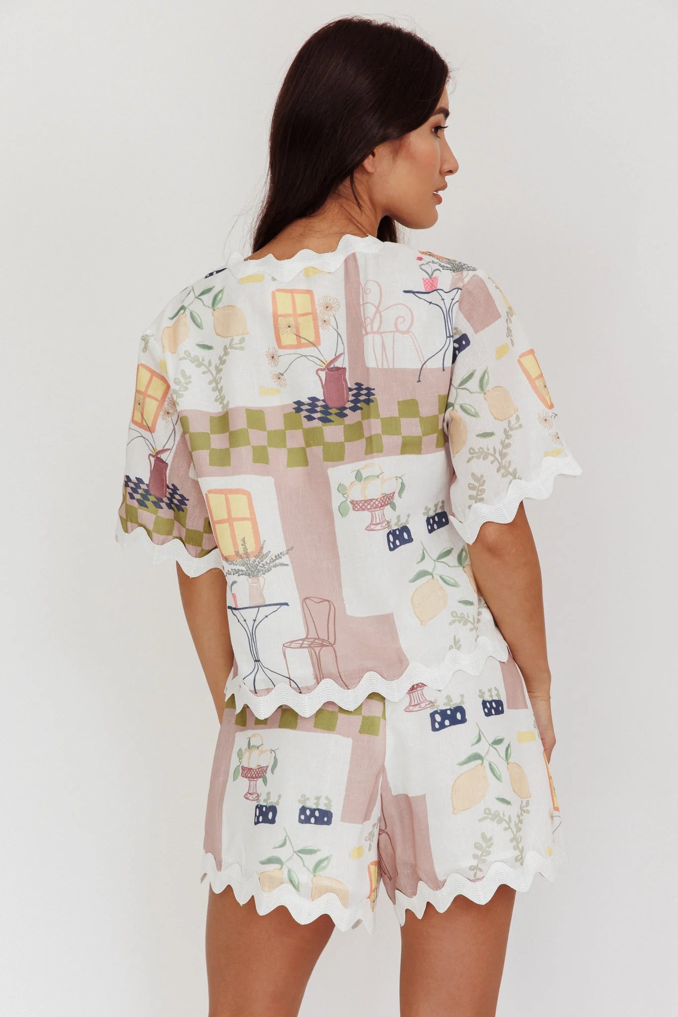 Breakaway Graphic Print Tied Short Sleeve Shirt Olive