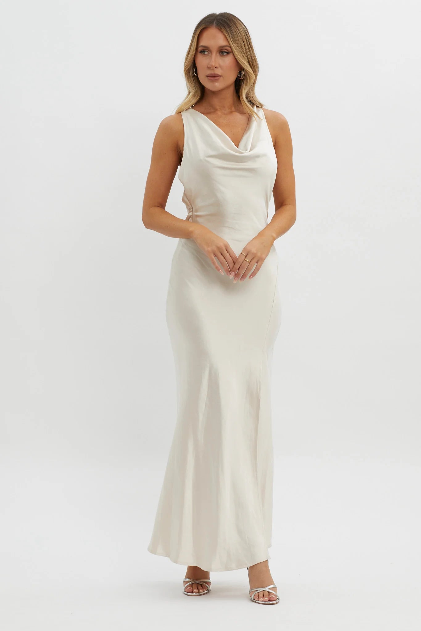 Gwendelynn Floral Back Strap Dress Champagne