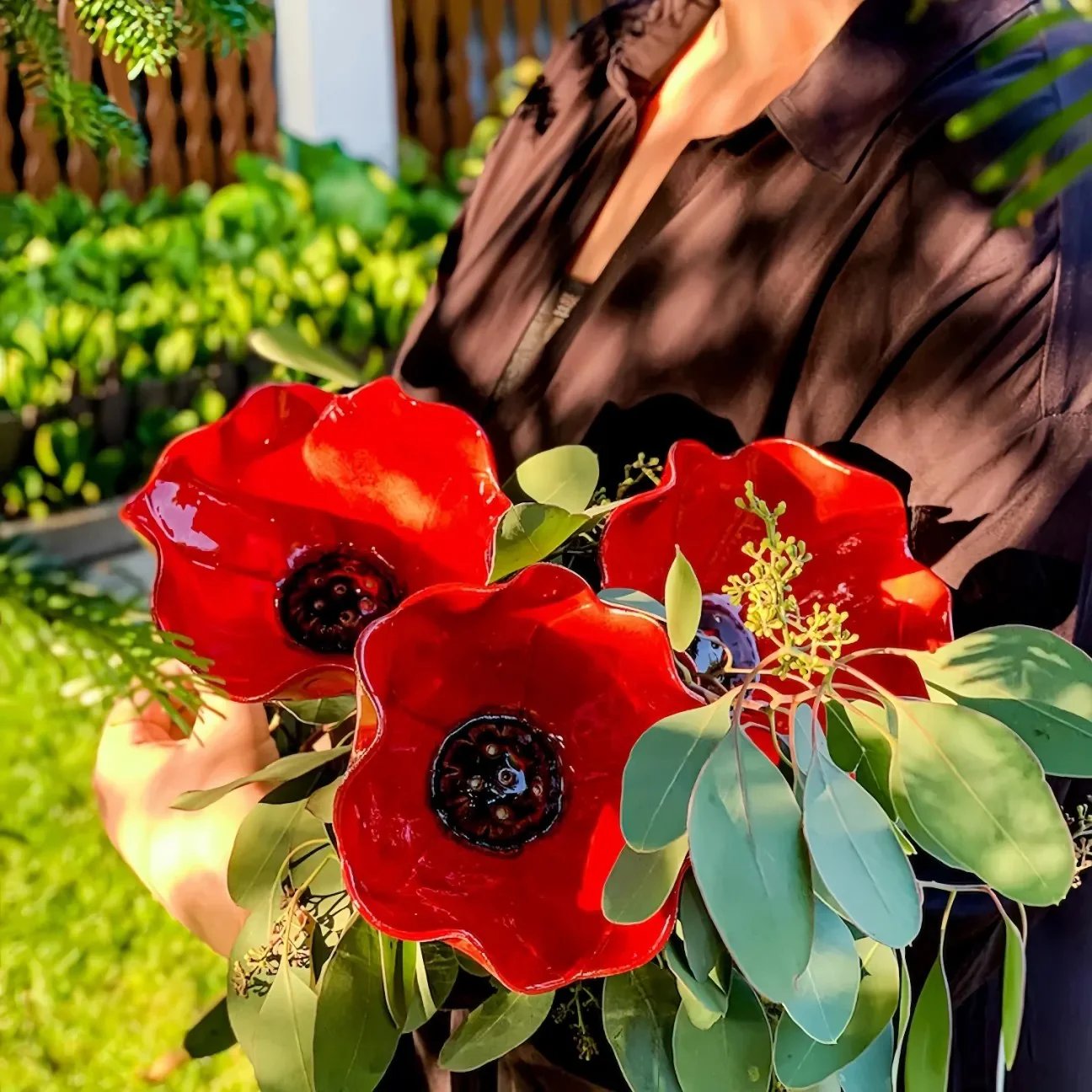 🐦Handcrafted Outdoor Metal Flower Garden Stakes
